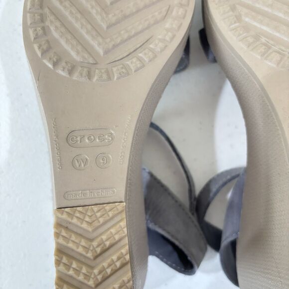 Crocs Gray Leigh II Ankle Strap Wedge Sandals Easy Fasten Comfort Shoe Women 9 - Picture 10 of 10